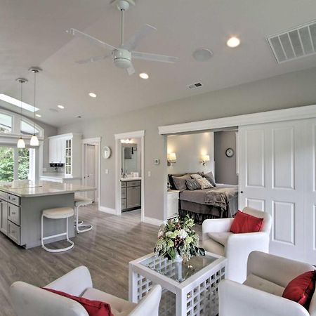 Contemporary Tacoma Cottage With Deck And Pond! Екстер'єр фото