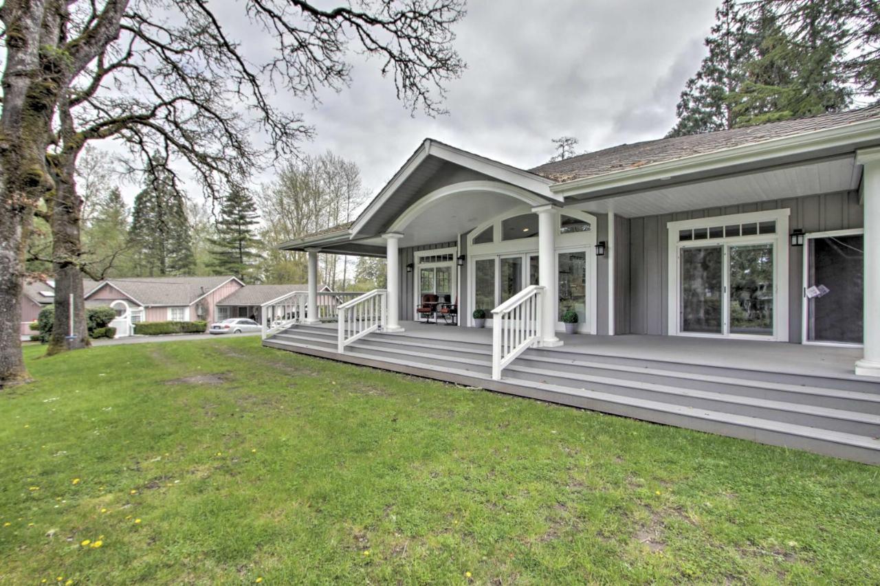 Contemporary Tacoma Cottage With Deck And Pond! Екстер'єр фото