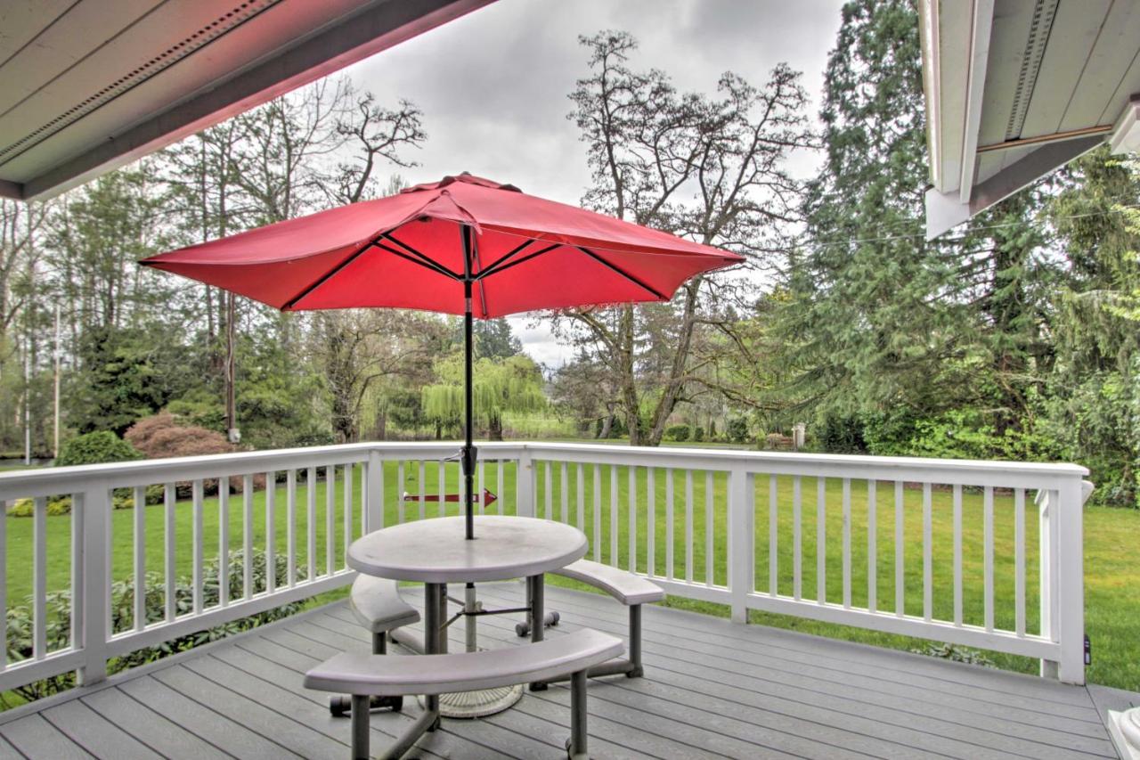 Contemporary Tacoma Cottage With Deck And Pond! Екстер'єр фото